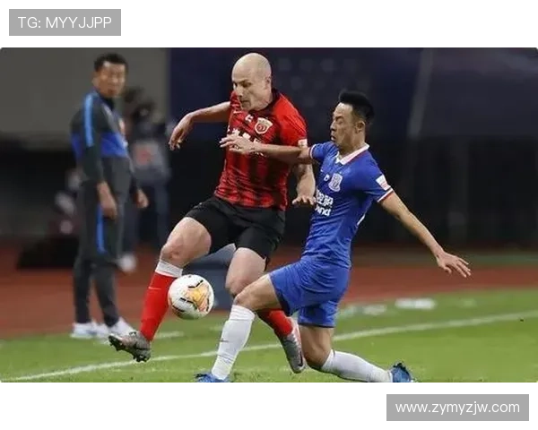 深圳与广州足球队赛后复盘:个人能力对比分析与战术探讨 深圳与广州足球队赛后复盘:个人能力对比分析与战术探讨